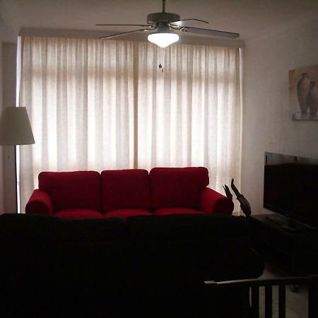 Paseo Maritimo De Poniente Apartman Málaga Kültér fotó
