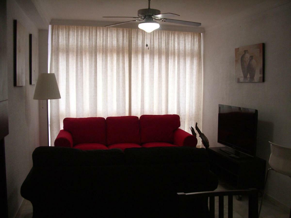 Paseo Maritimo De Poniente Apartman Málaga Kültér fotó