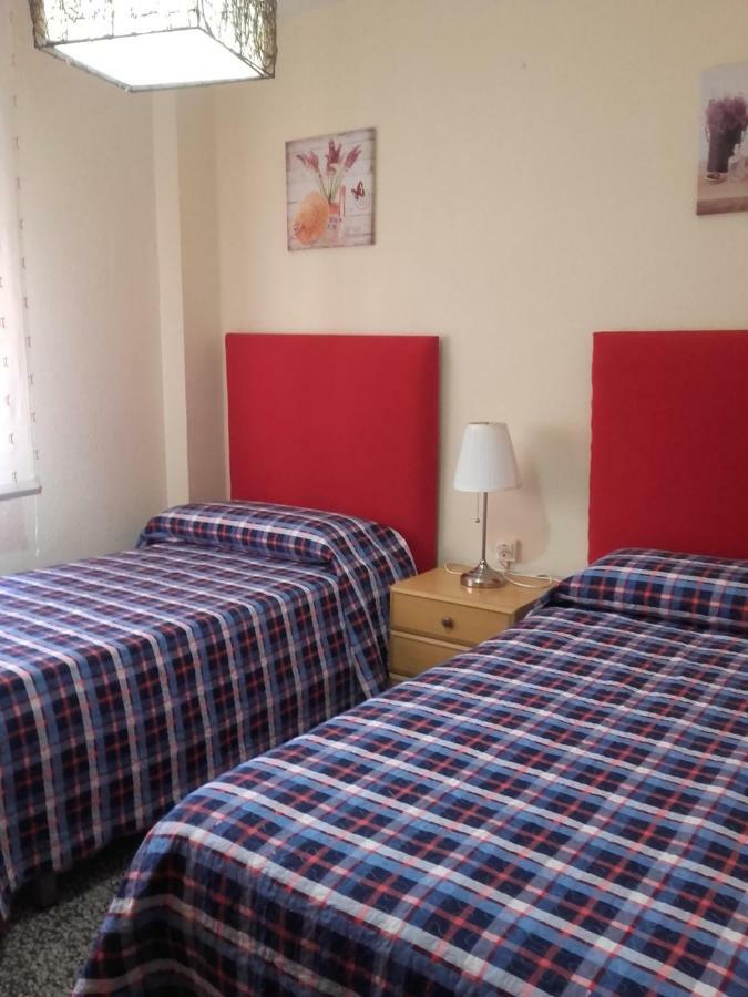 Paseo Maritimo De Poniente Apartman Málaga Kültér fotó
